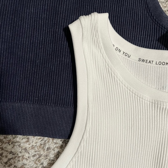 Aerie Offline Seamless Ribbed Sports Bra - White - Picture 4 of 4